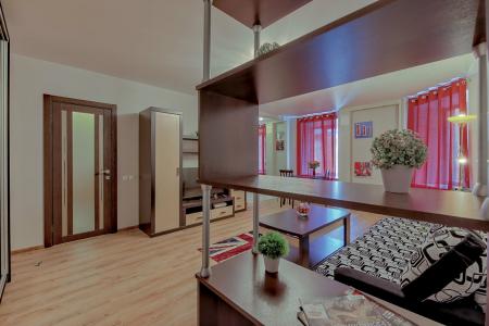 2-х комн. возле ст. метро Чернышевского