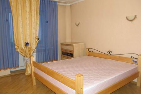 1-комнатная квартира Короленко 91/Красноармейский ( Спартак, Старый Базар, Колизей)