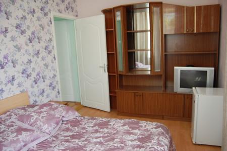 2к, п.Лазаревское пер Победы, 2