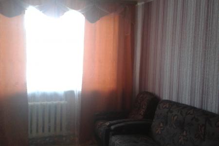 Двухкомнатная квартира возле Выставочного зала, автовокзала.