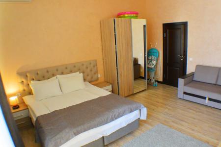 1к для 4х рядом с морем. Еще варианты квартир на Domstop.ru