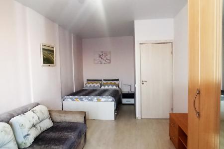 40 метров над землёй. Комфортно,спокойно,красиво,тихо...и 800 м. до станции метро "Чкаловская".