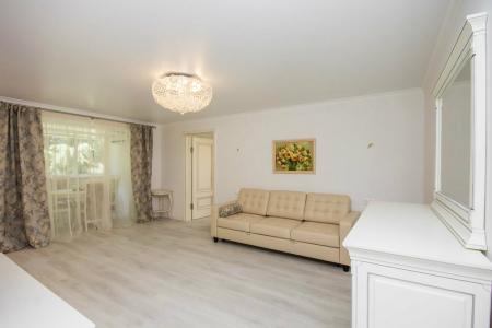 2-комнатная в Центре Адлера