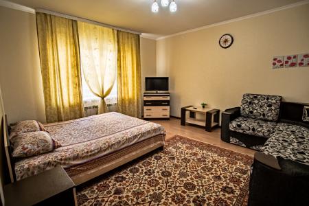 Спальных мест 2+2+1+1 (+соседняя квартира 2+2)!