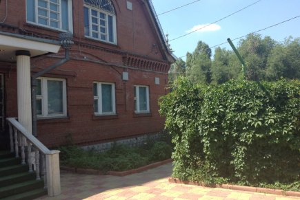 Коттедж в черте города Бонапарт