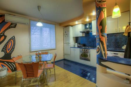 Уютная, светлая квартира на 40 лет Октября, 14