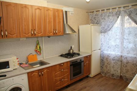 Сдам посуточно однокомнатную квартиру на п-р Кирова
