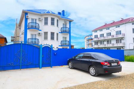 Уютный гостевой дом "Яринка"