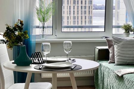 Студия с видом на Финский зaлив и Лахта Центр