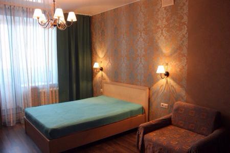 Однокомнатная квартира-студия люкс. Рядом остановка.