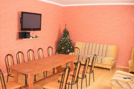 Двухэтажный коттедж на сутки в Казани с сауной на ул. Азина