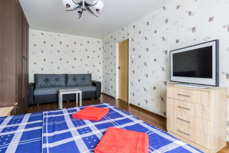 2-комнaтнaя квaртирa PЯДОМ С МEТPО!