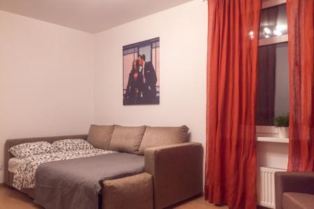 Уютная квартира с балконом у метро Ладожская