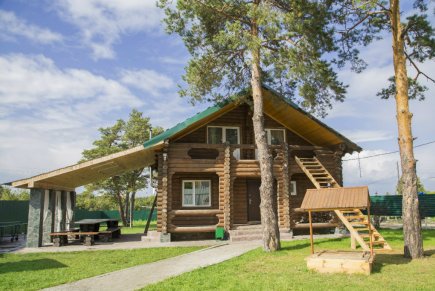 Коттедж с зоной барбекю, Усадьба