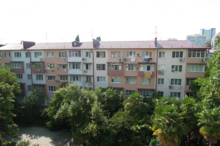 Сдам 2-комнатную квартиру в Сочи по ул.Роз