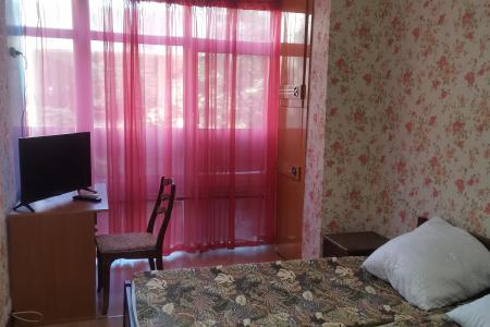 Сдаю 2комнатную квартиру на берегу моря рядом Жд вокзал