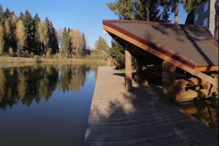 Дом на берегу водоема посуточно