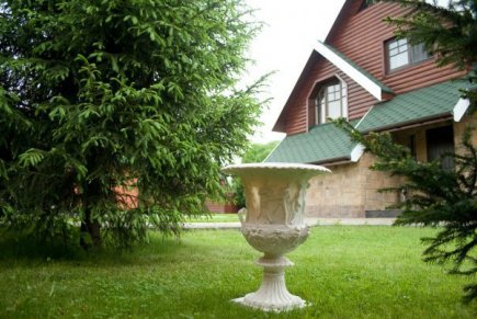 Великолепный вариант для масштабного мероприятия в пос. Володарский - идеально для выездной свадьбы