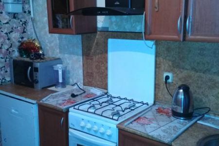 Сдам 2-комнатную квартиру на Колхозной