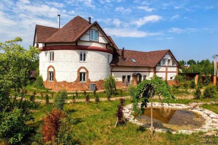 3-этажный дом, 600 м²