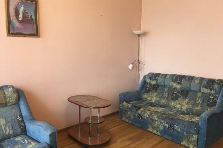 Двухкомнатная квартира в тихом центре