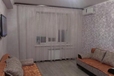 Комфортная квартира с джакузи возле проспект Победы,75