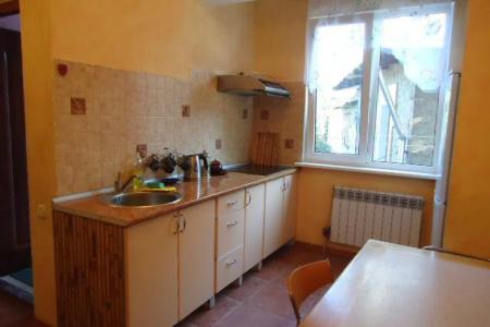 Ялта ул. Чехова 2к. квартира до Набережной 150 метров посуточно