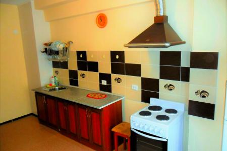 Цивилева 42-1 возле ЖД-вокзала