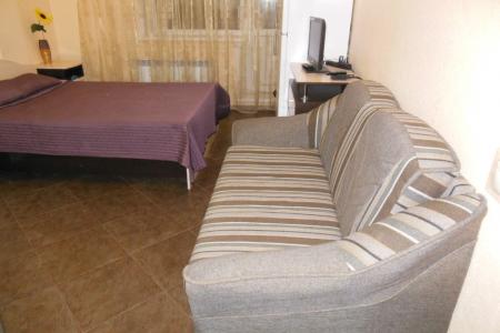 Сдам 1-ком.кв-ру посуточно на пл.Калинина,зоопарк