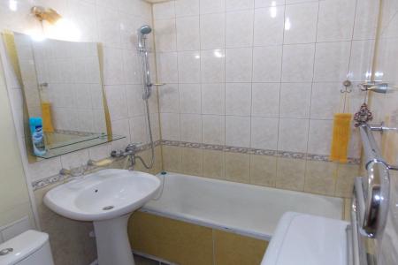 Сутки.Недели.Месяц 2-х комн. кв-ра ул. Ленинградская. Центр. Залив. До 5 спальных мест.