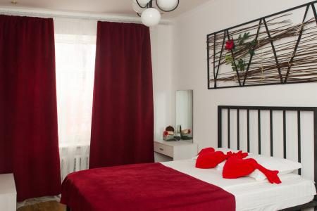 Двухкомнатные апартаменты на Маркса