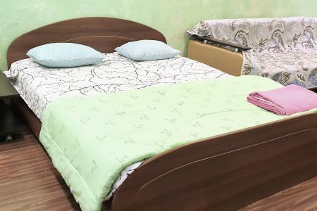 1 - комнатная квартира возле цирка, центр.