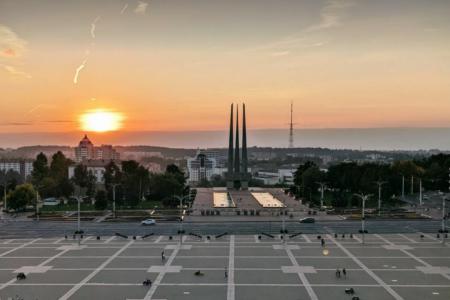 Апартаменты в самом центре с шикарным панорамным видом на площадь Победы, амфитеатр