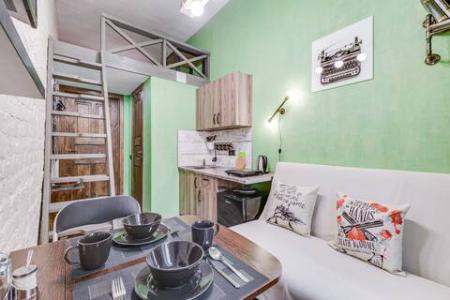 Возможно позднее заселение ( только при бронировании заранее !), 10 минут пешком от вокзала.