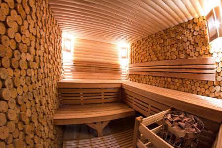 Новый коттедж в Нагорном с баней, бильярдом и 5 спальнями у реки