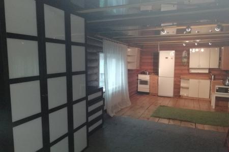 Дом возле аэропорта