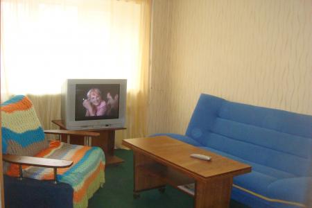 4 спальных места, бесплатный Wi-Fi, отчётные  док-ты, кабельное ТВ, холод-к