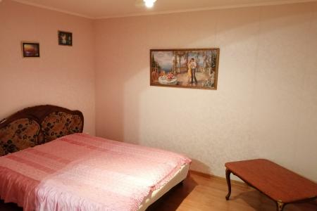 Ялта ул. Боткинская квартира на 4 человека до Набережной 100 метров посуточно