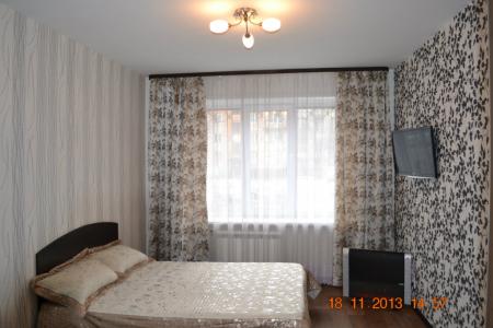 Отличная квартира в центре, рядом жд-вокзал, теннисный центр, центральная больница№1, парк Гагарина.