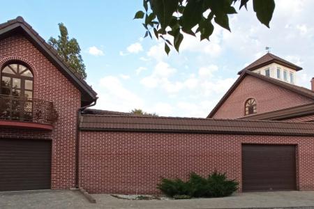 Классический особняк в современном исполнении посуточно в Краснодаре