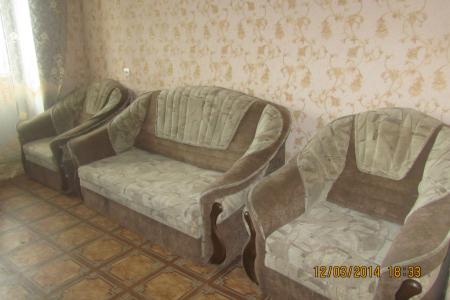 Двухкомнатная квартира возле площади Ленина