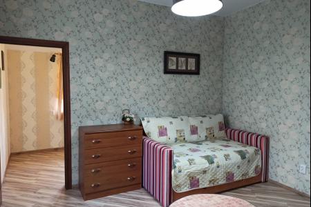 Сдаю посуточно уютную малометражную квартиру в центре курортной зоны г. Сочи р-н Зимнего театра