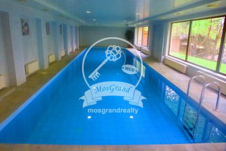 Новый коттедж рядом с Домодедово - Видное. С большим бассейном,  5 спален.