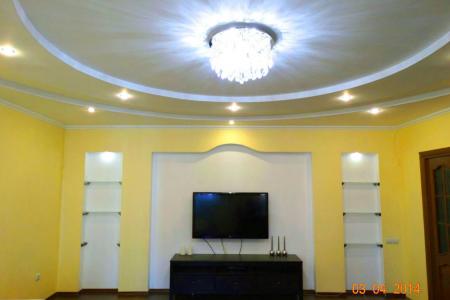 Современная студия, 47 кв.м.. Посуточная аренда в Ханты-Мансийске.