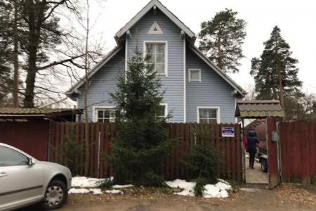 Сдам посуточно коттедж