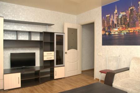 На Малышева, 120 двухкомнатная квартира