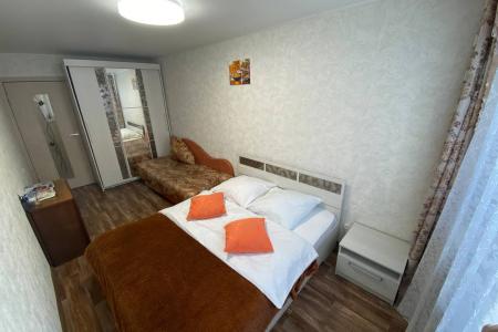 Двухкомнатная квартира Рыбаков 49/1