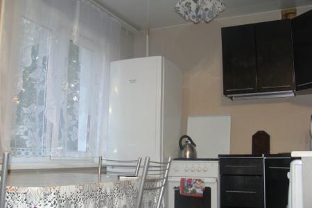 Двухкомнатная квартира возле стадиона "Ермак"