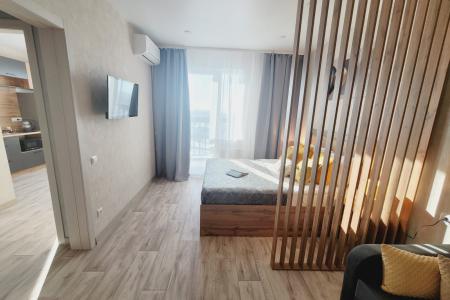 Светлая квартира для семьи, компании, бизнес-путешественников.