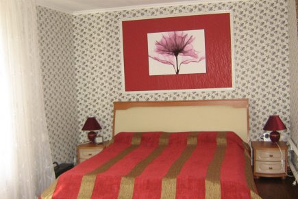 Красивый коттедж в 2-х уровнях в черте города для состоятельных гостейпосуточно